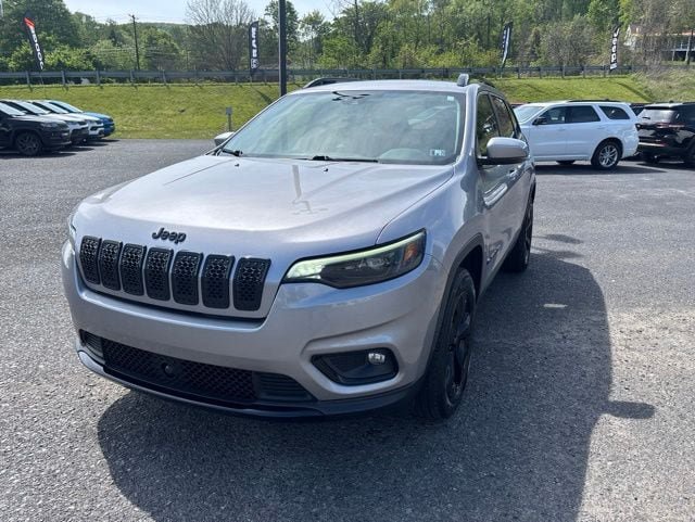 2021 Jeep Cherokee Altitude 4x4 for sale in Cumberland, MD