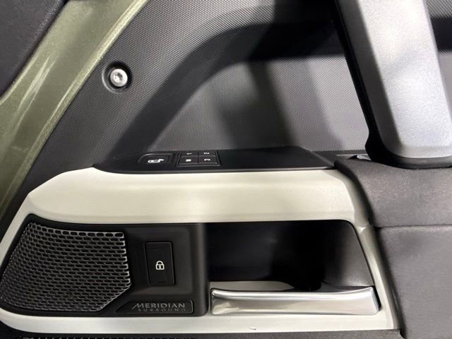 2023 Land Rover Defender 110 X-Dynamic SE