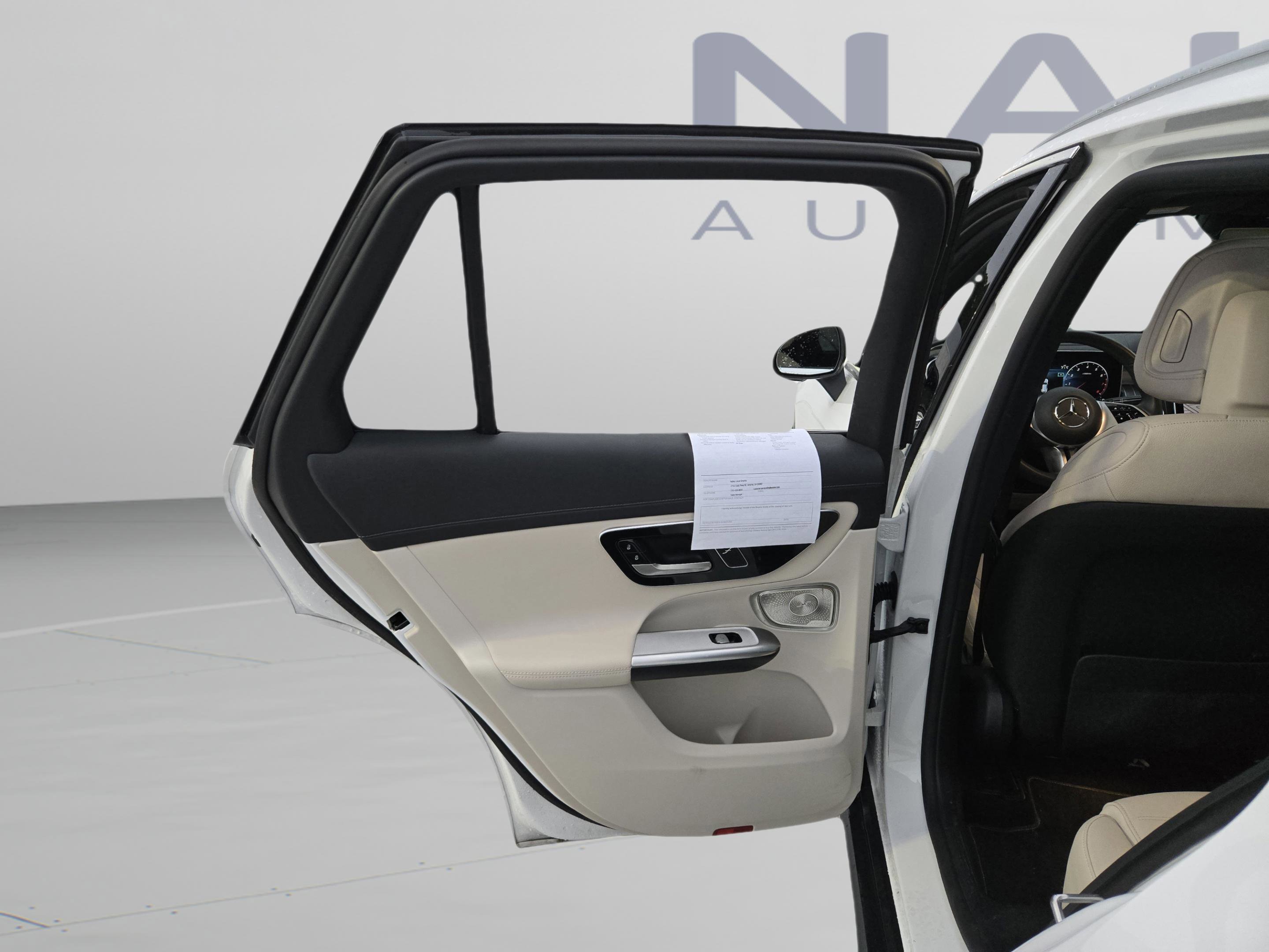 2024 Mercedes-Benz GLC 300