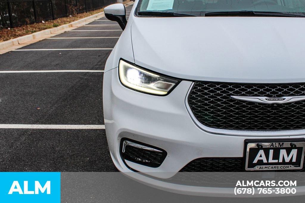 2023 Chrysler Pacifica Touring-L