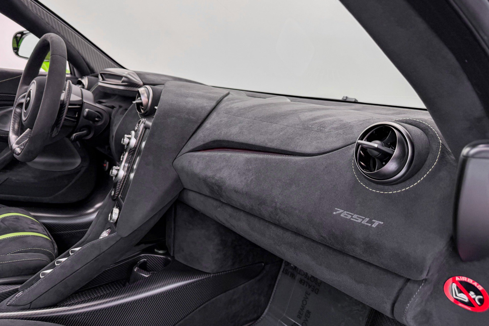 Used 2021 McLaren 765LT photo 14