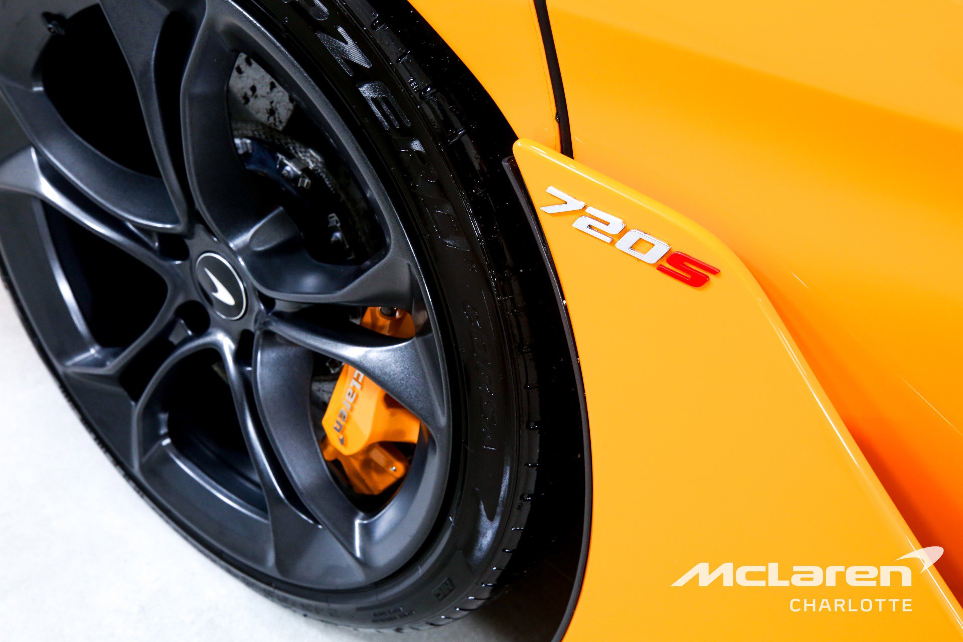 Used 2019 McLaren 720S photo 28