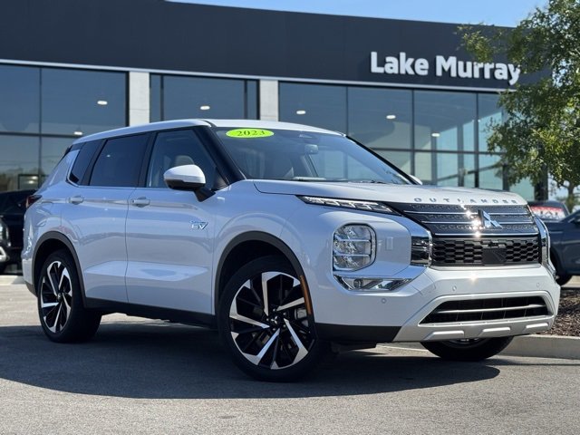2023 Mitsubishi Outlander PHEV SE