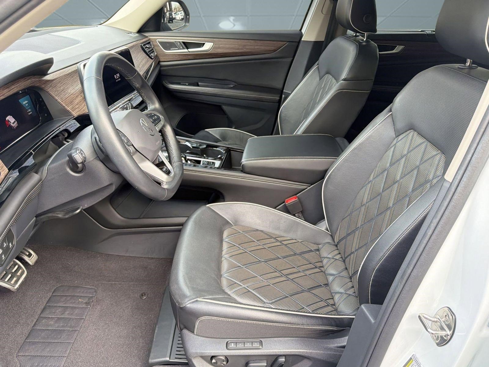 2024 Volkswagen Atlas SEL Premium R-Line