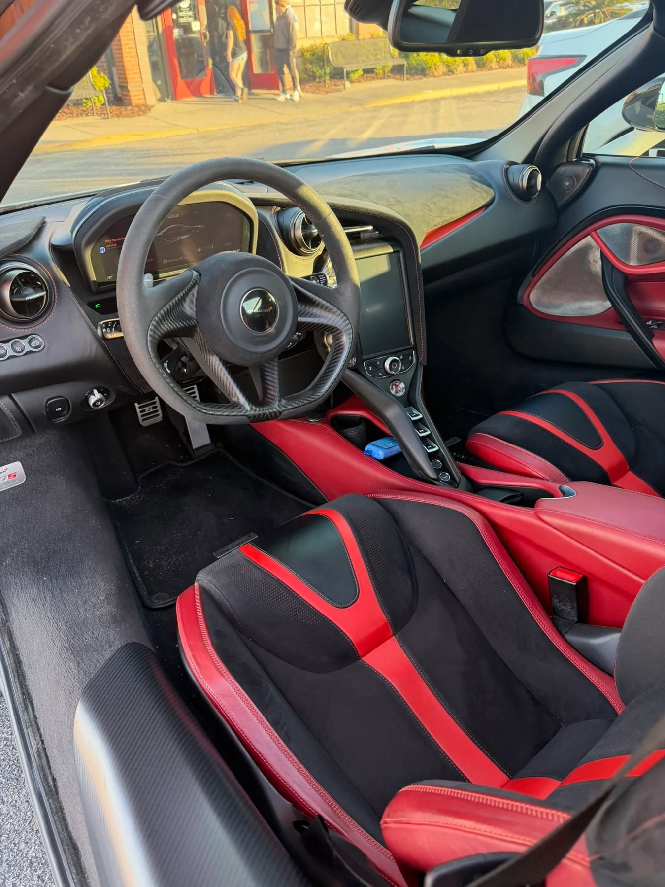 Used 2018 McLaren 720S Performance photo 8