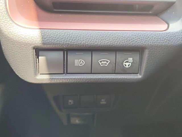 2025 Toyota Prius Plug-In Hybrid