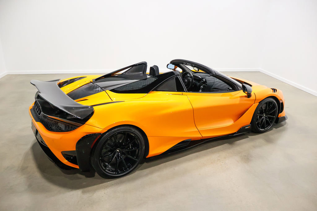 Used 2022 McLaren 765LT photo 74