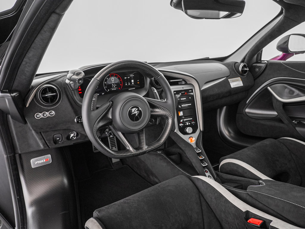 New 2027 McLaren 750S photo 16