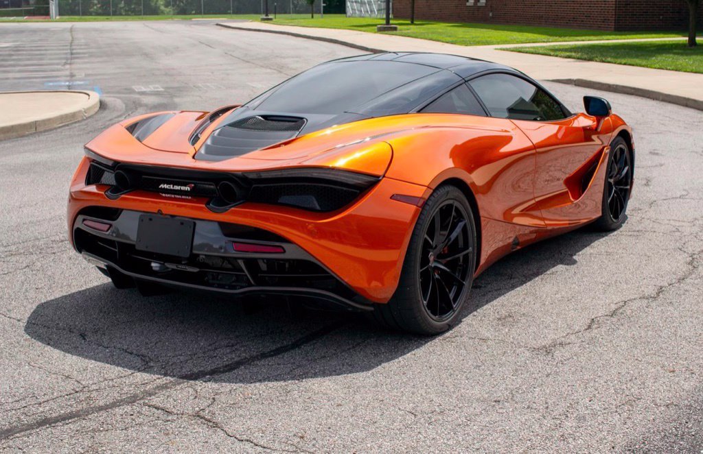 Used 2018 McLaren 720S photo 9