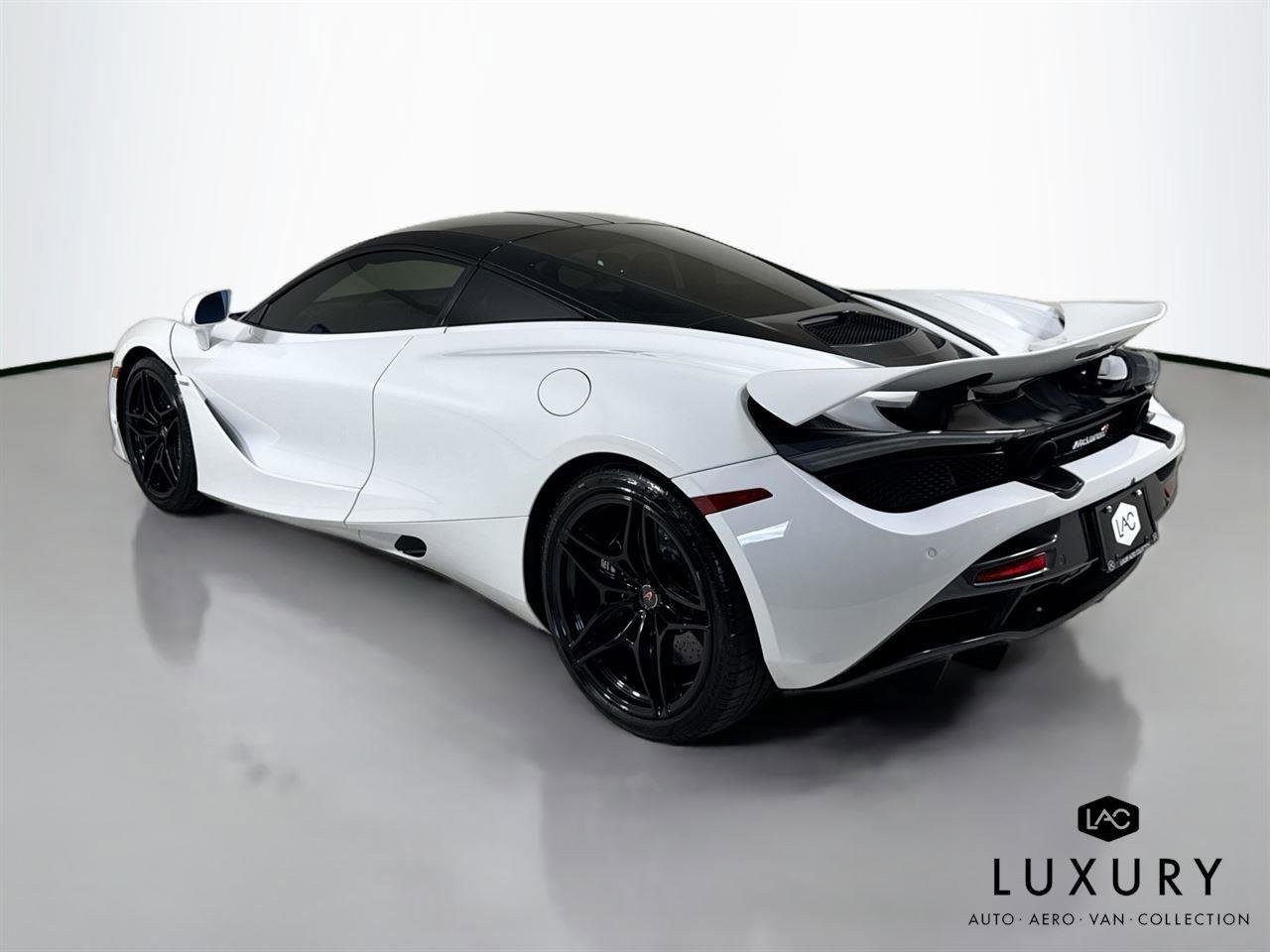 Used 2018 McLaren 720S photo 8
