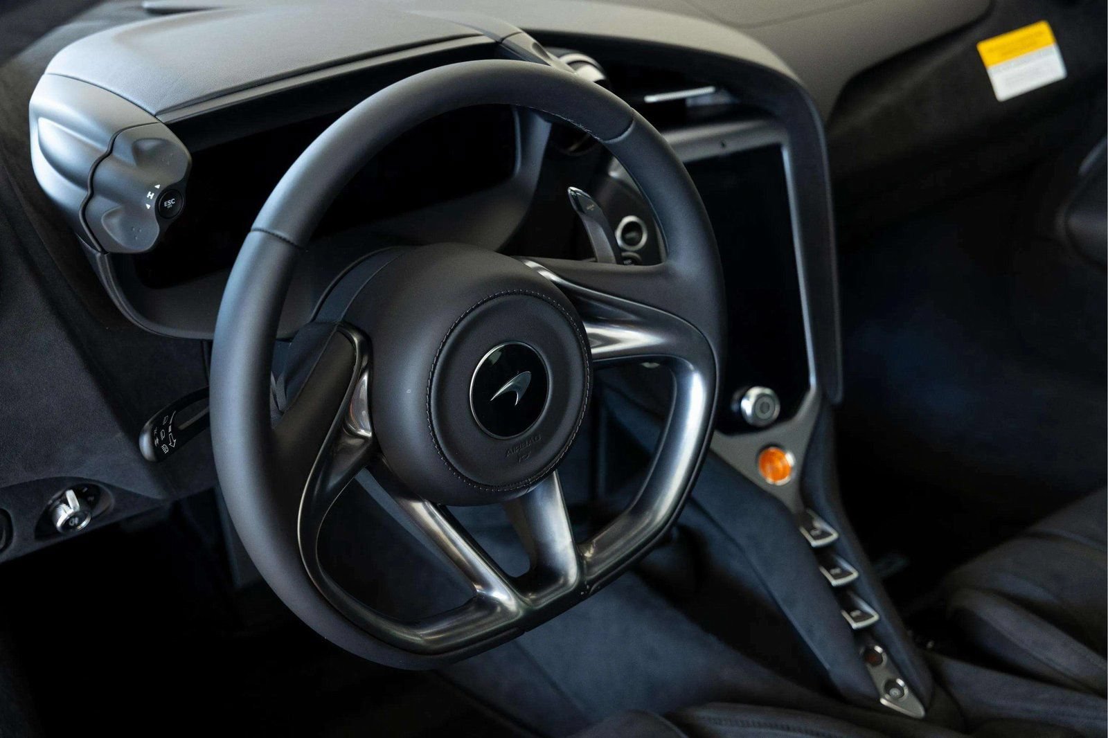 New 2026 McLaren 750S photo 24