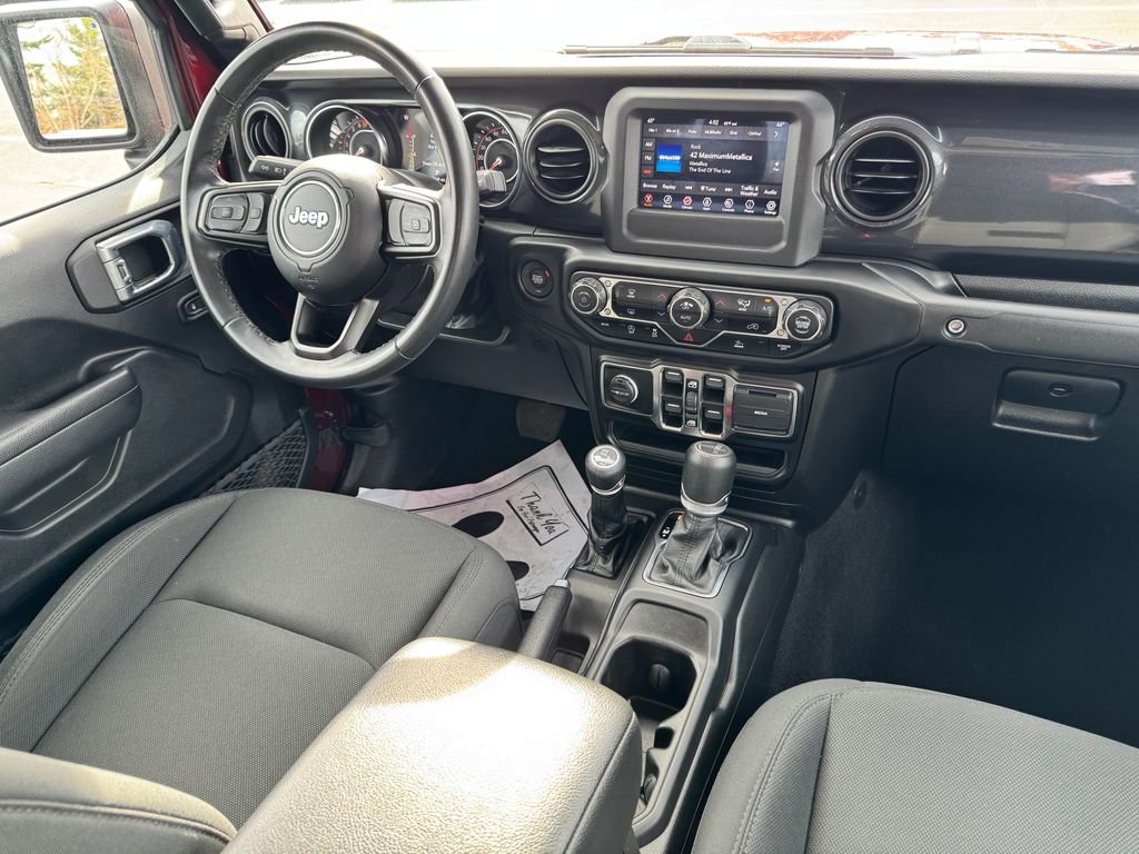 2022 Jeep Gladiator Sport