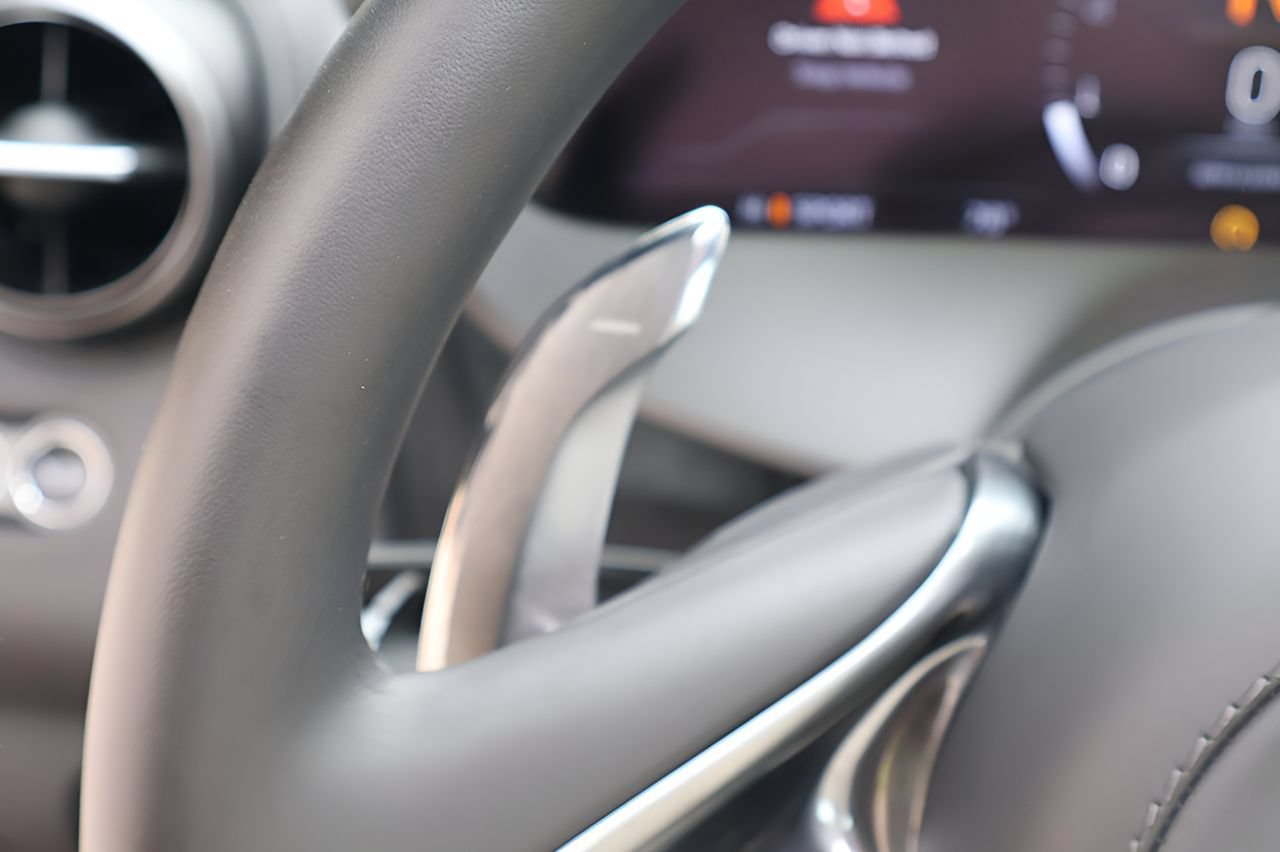 New 2026 McLaren 750S photo 16