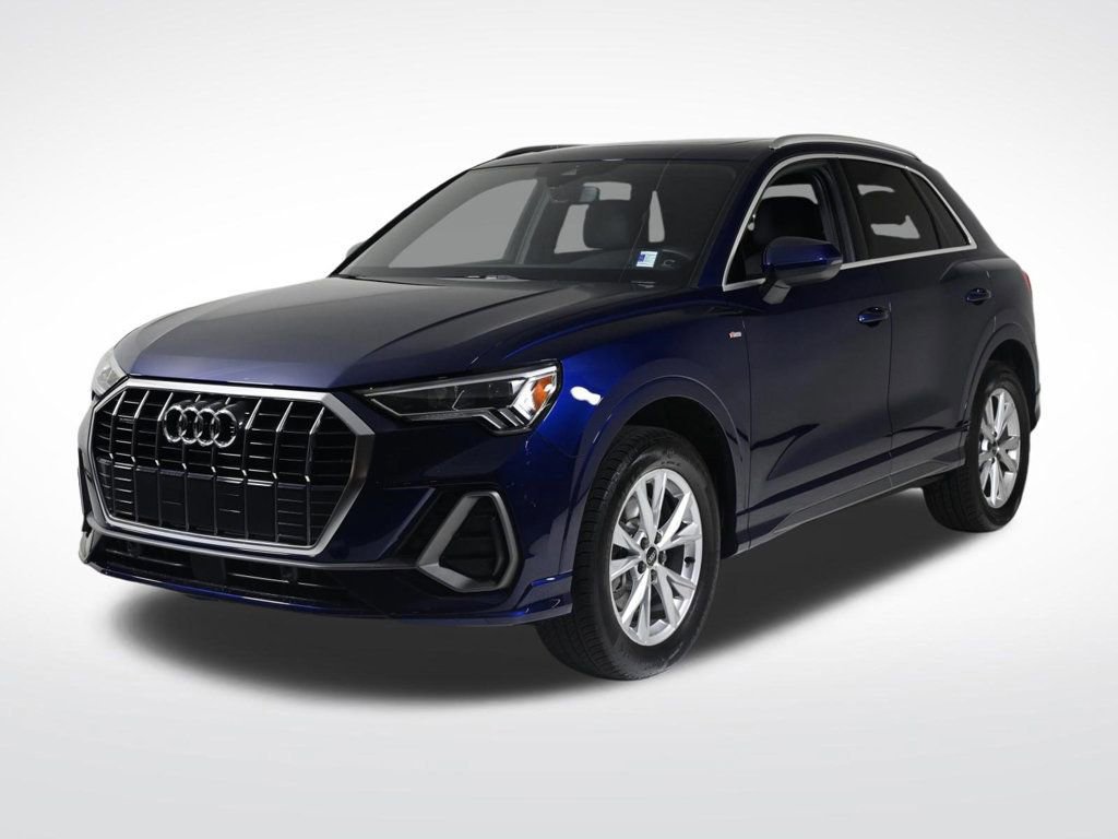 Certified 2025 Audi Q3 2.0T Premium w/ Convenience Package