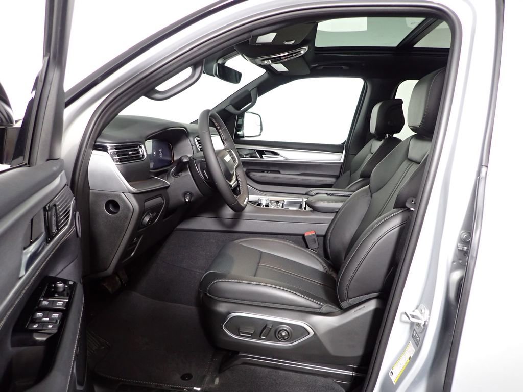 2026 Jeep Grand Wagoneer 4WD