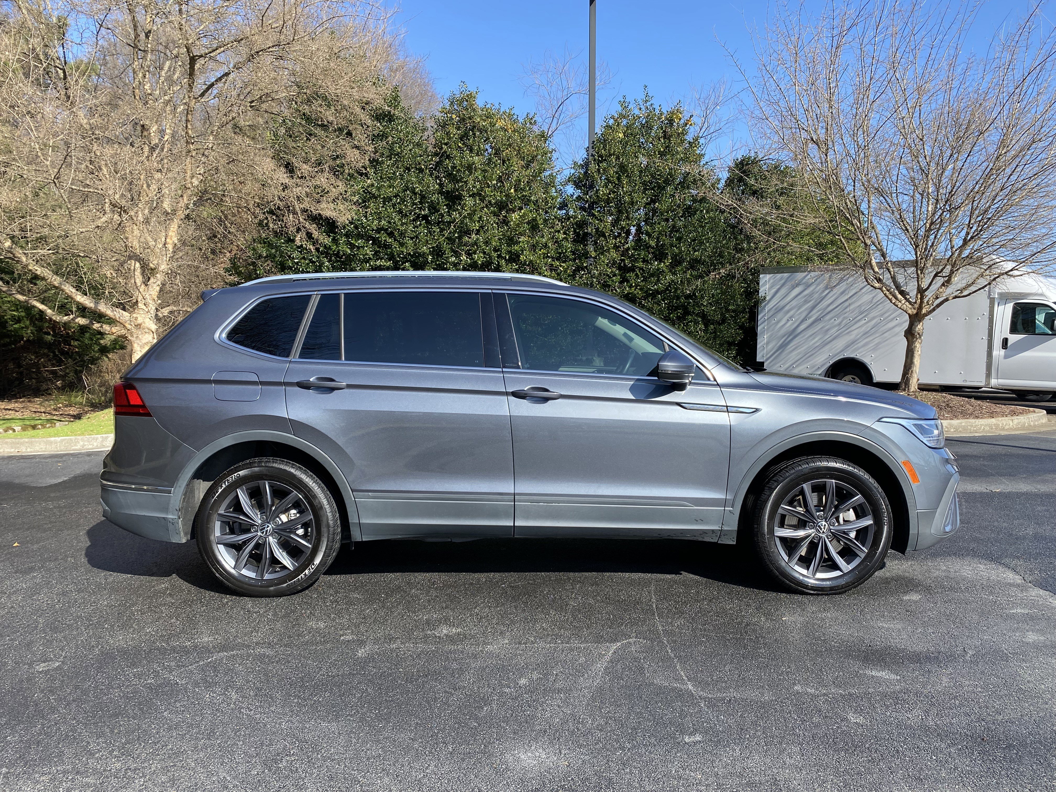 2022 Volkswagen Tiguan SE