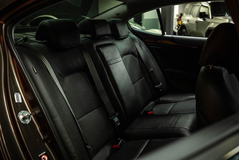 2014 Kia Cadenza Premium