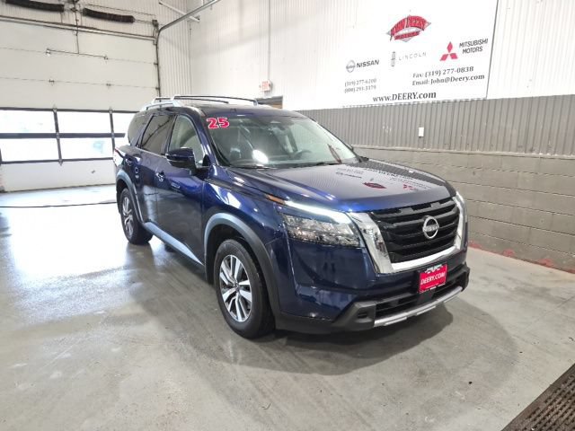 Certified 2025 Nissan Pathfinder SL