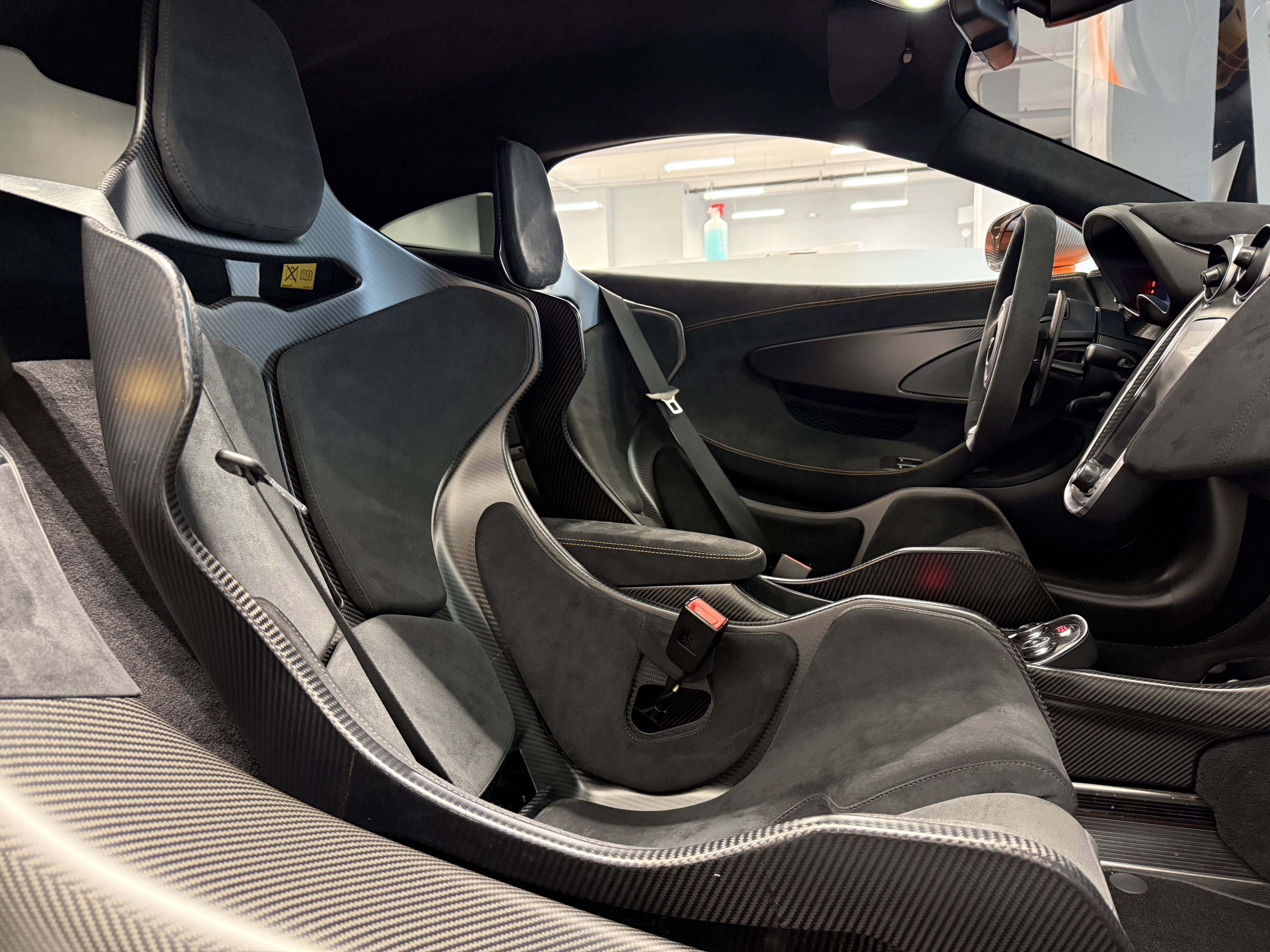 Used 2019 McLaren 600LT photo 32