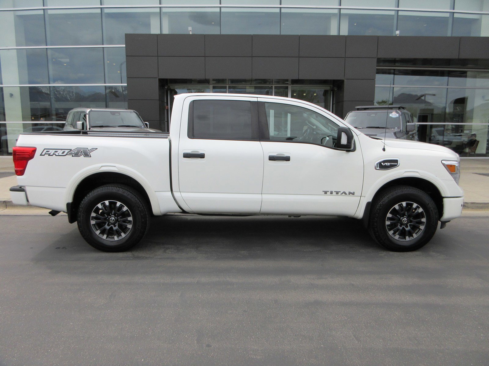2017 Nissan Titan PRO-4X