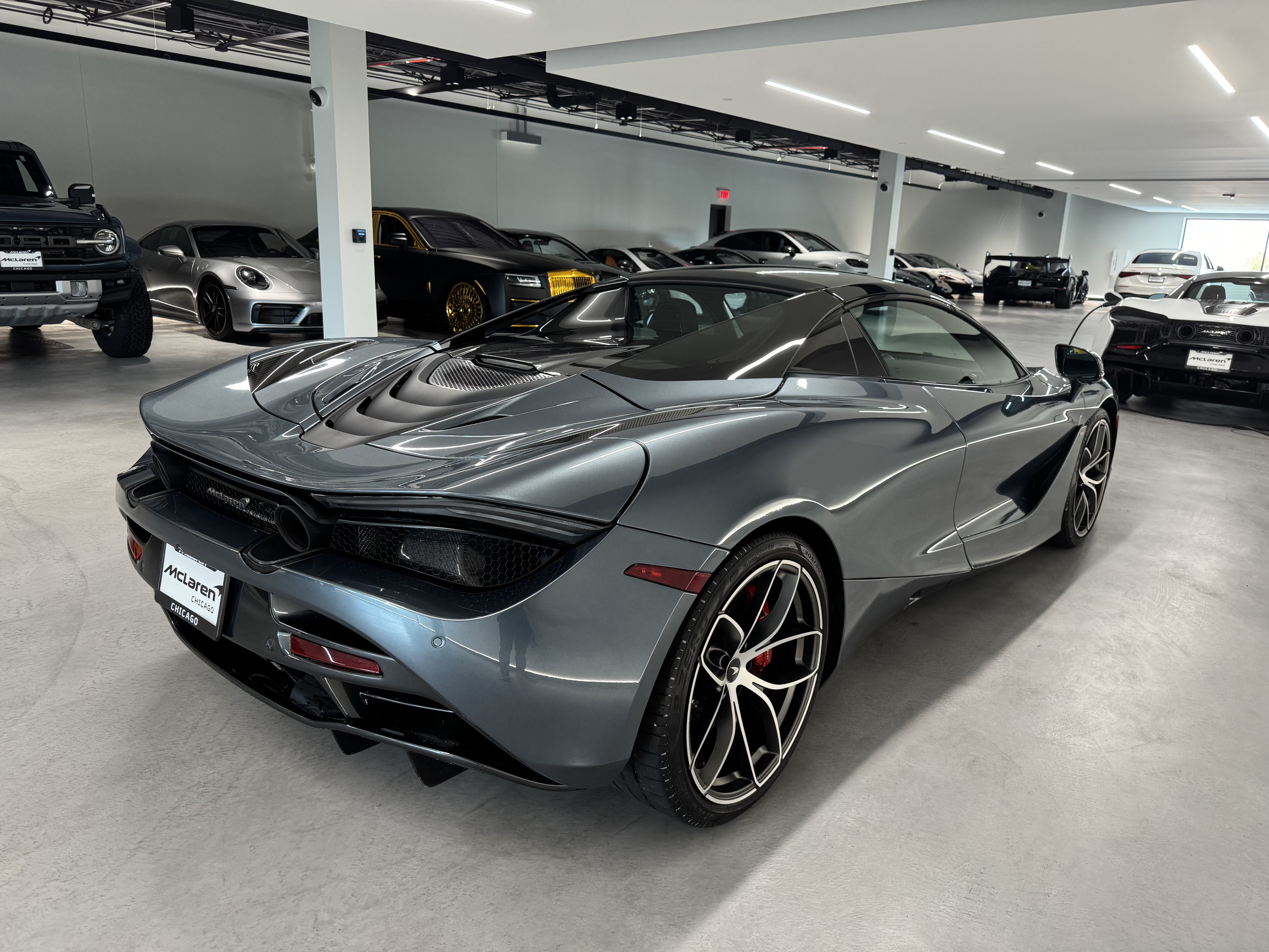Used 2022 McLaren 720S Spider photo 8