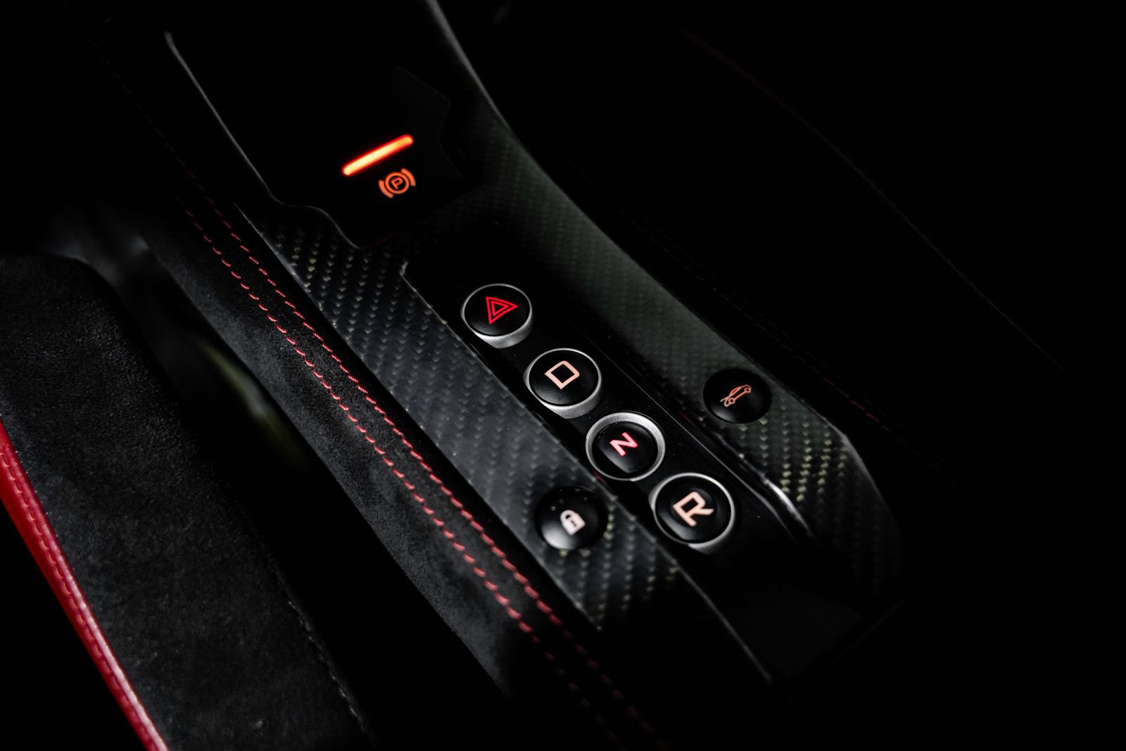 Used 2016 McLaren 675LT Coupe photo 16