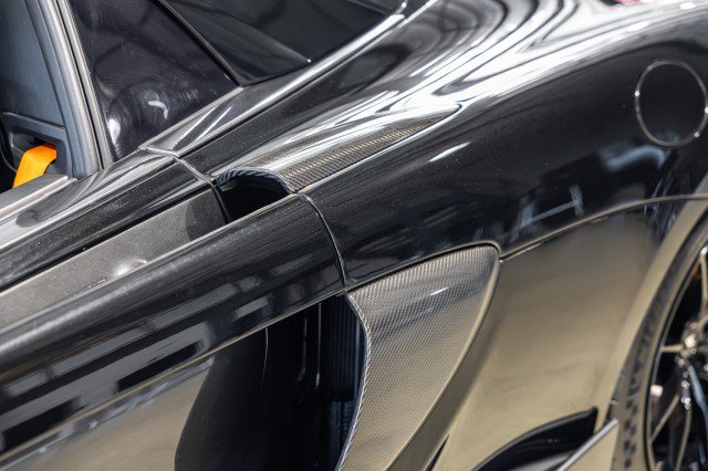 Used 2020 McLaren 600LT Spider photo 17