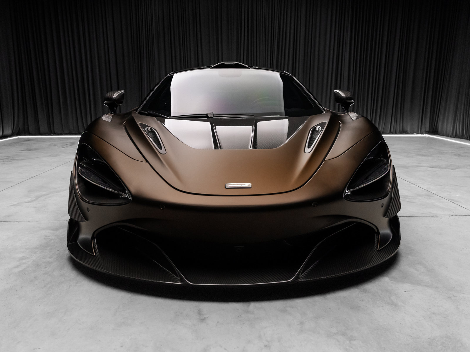 Used 2018 McLaren 720S Luxury photo 12