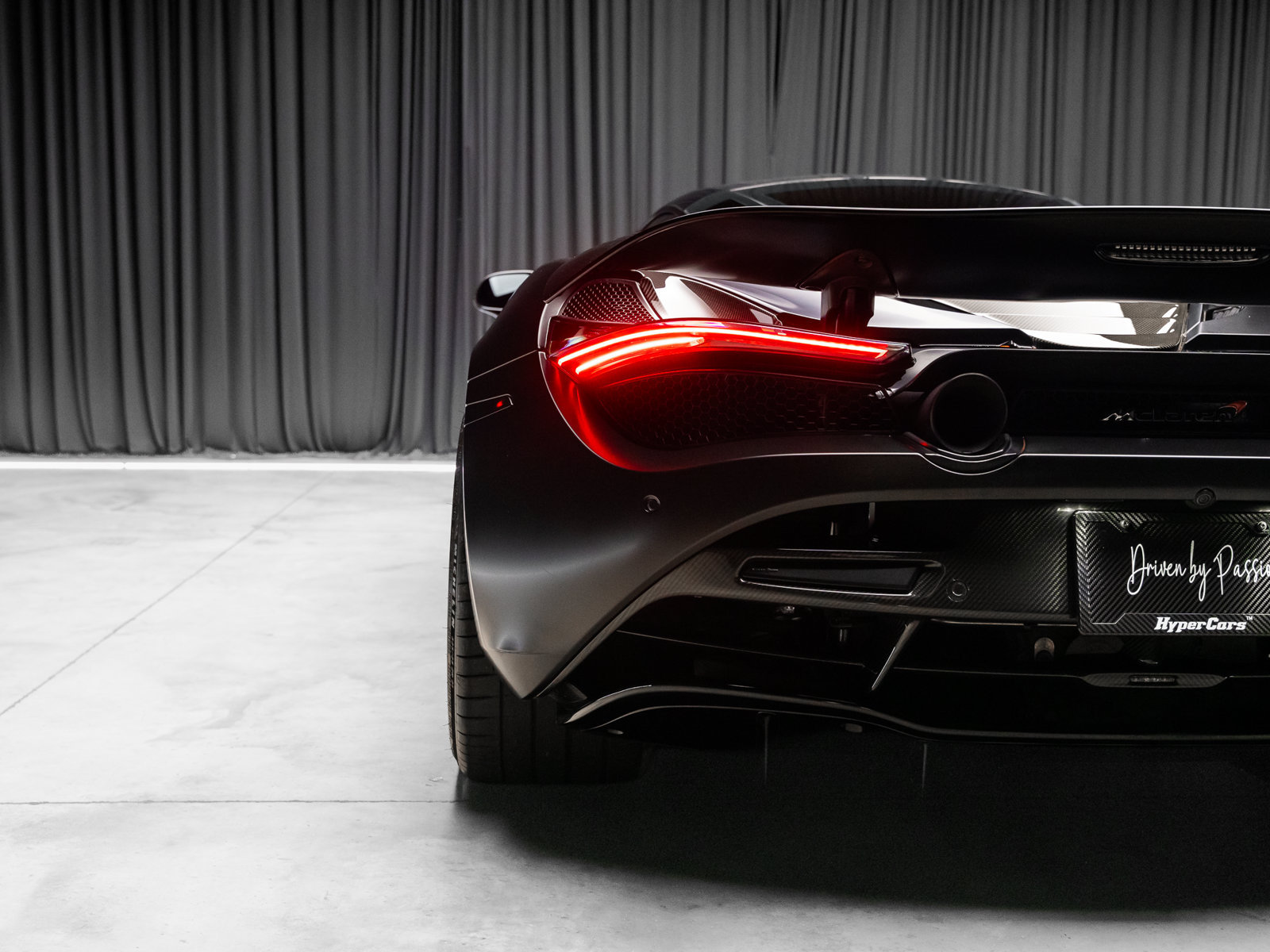 Used 2018 McLaren 720S photo 44