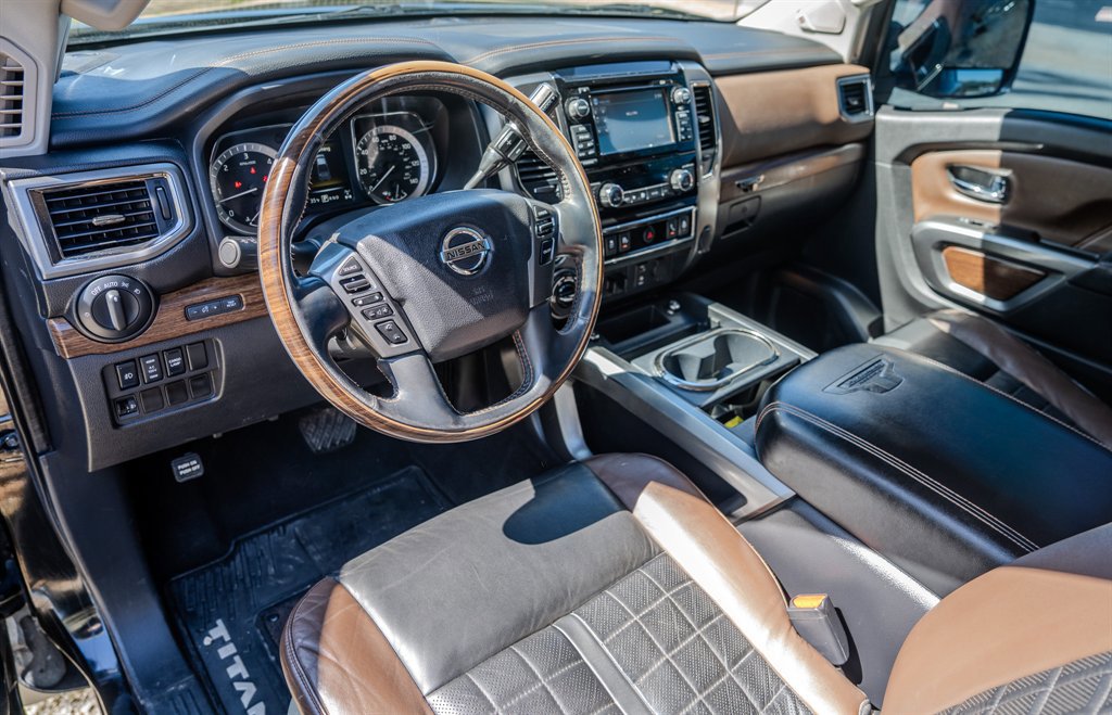 2017 Nissan Titan Platinum Reserve