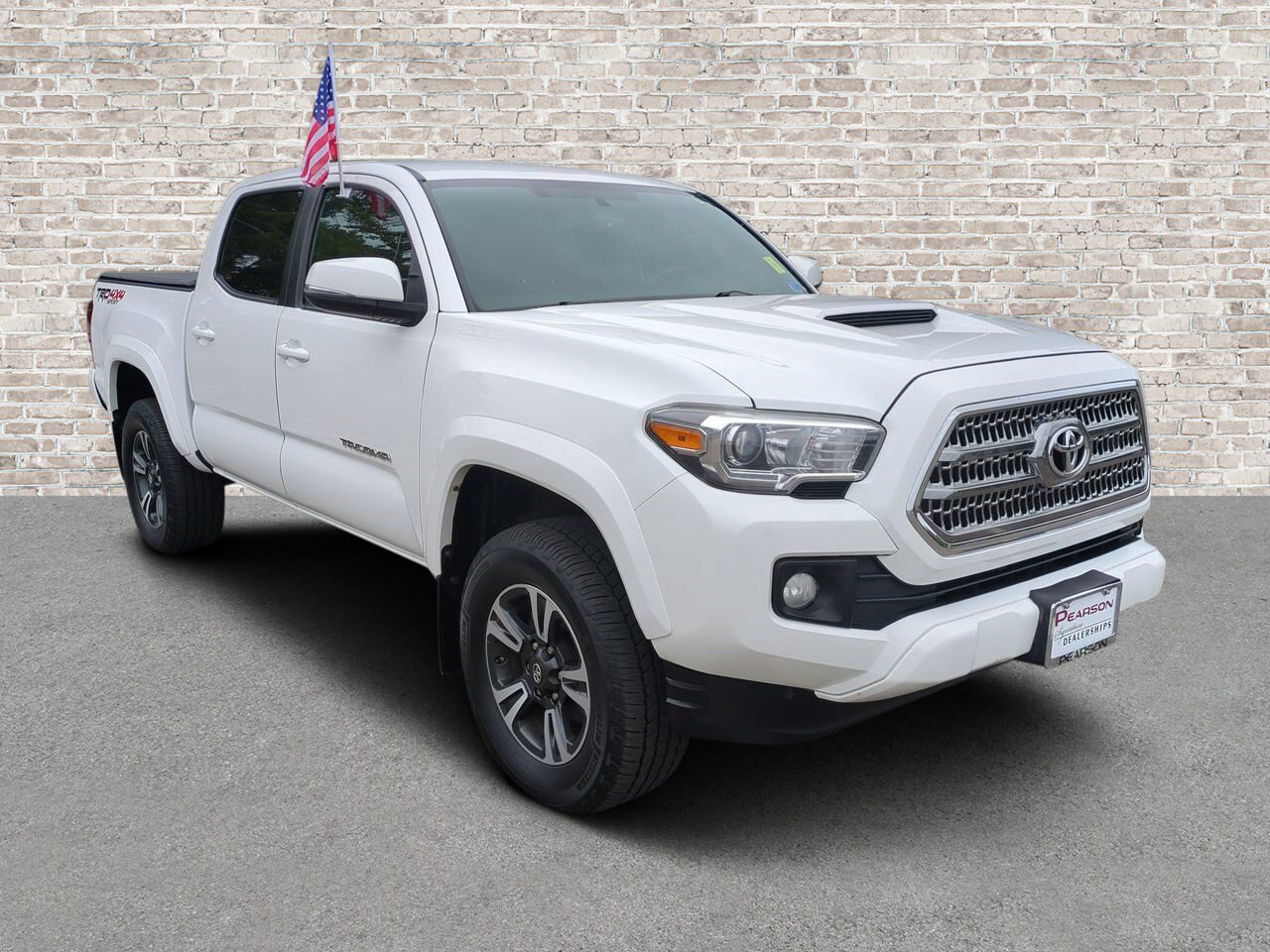 Used 2016 Toyota Tacoma TRD Sport w/ Towing Package