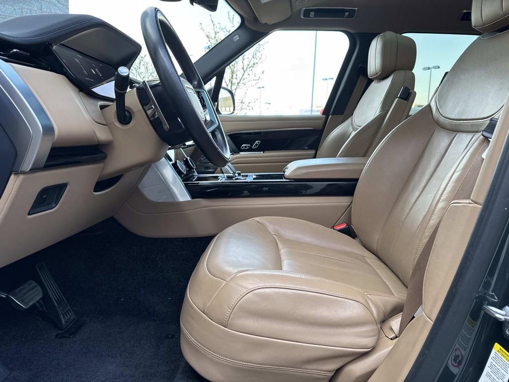 2023 Land Rover Range Rover SE