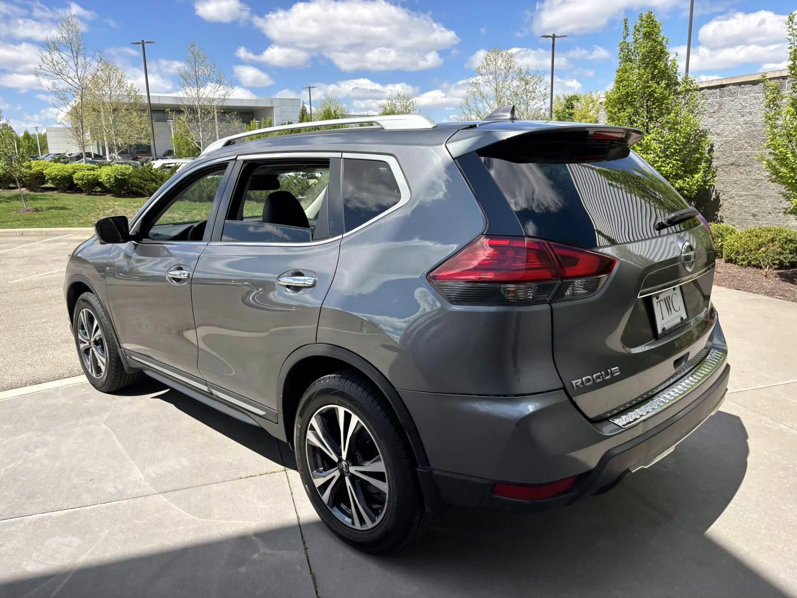 2017 Nissan Rogue SL