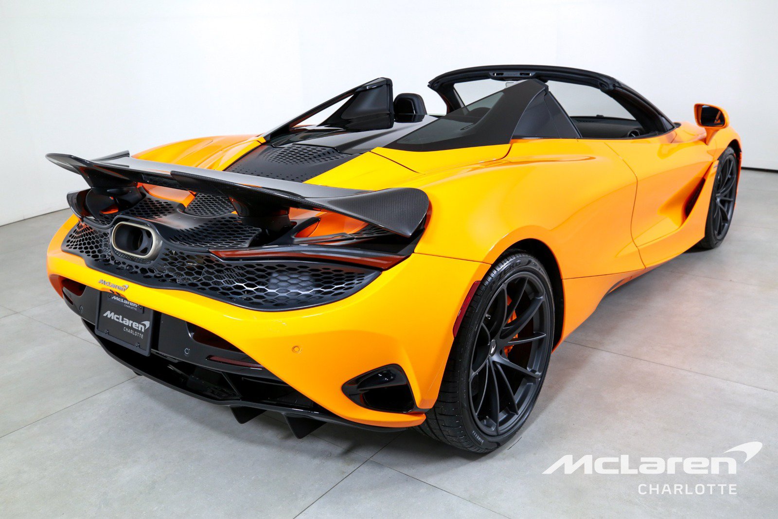 Used 2026 McLaren 750S Spider photo 10