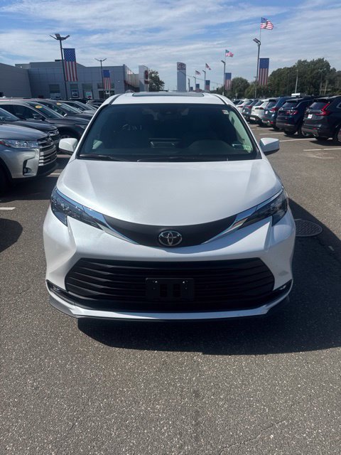 Used 2026 Toyota Sienna XLE