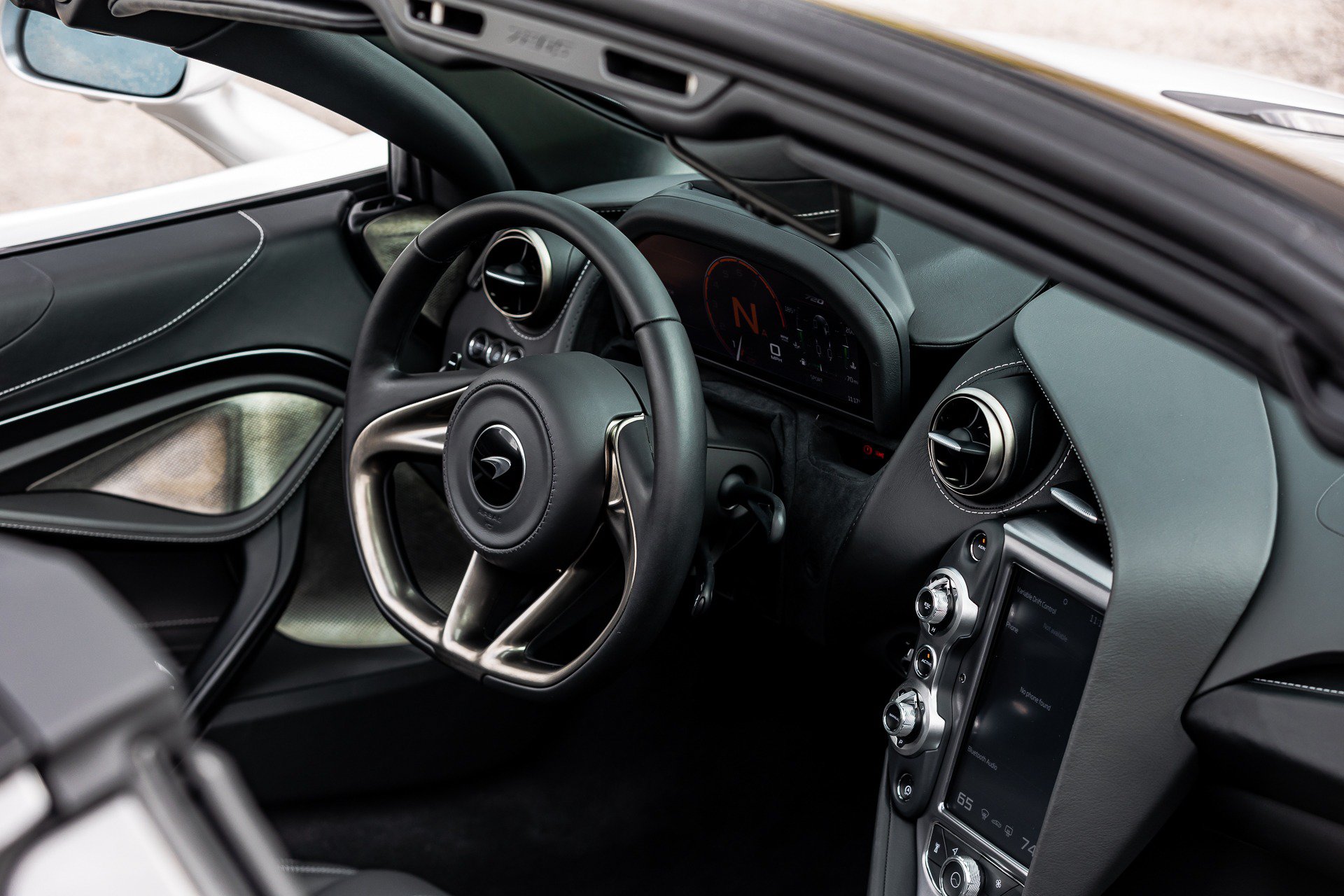 Used 2020 McLaren 720S Luxury photo 26