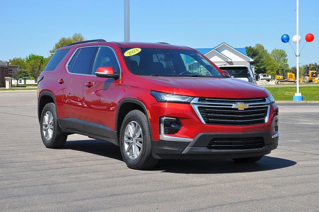Used 2023 Chevrolet Traverse LT