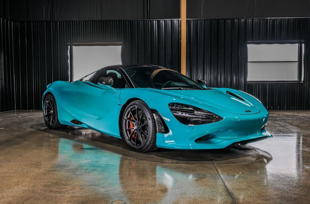 Used 2025 McLaren 750S Spider photo 8