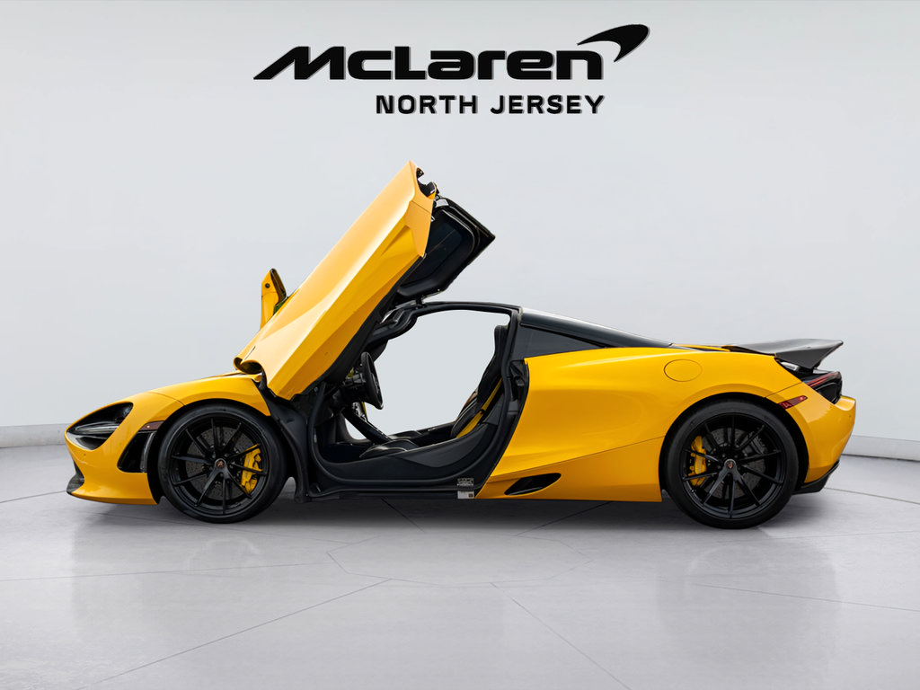 Used 2018 McLaren 720S photo 14