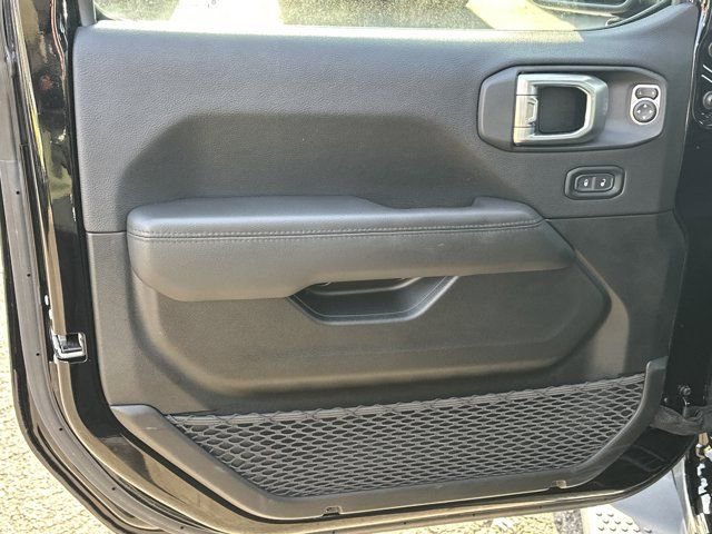 2023 Jeep Wrangler Altitude