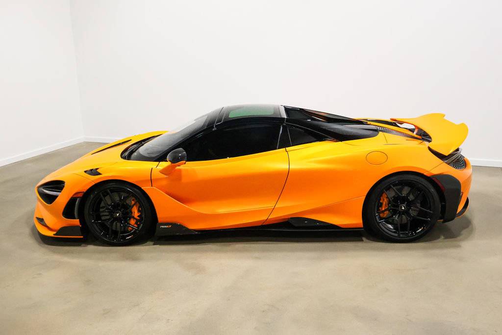 Used 2022 McLaren 765LT photo 13