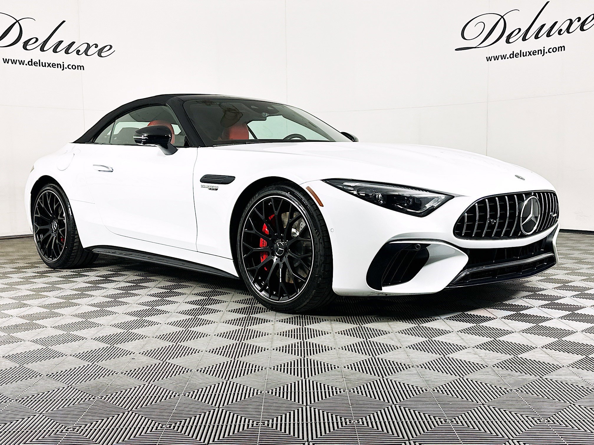 Used 2022 Mercedes-Benz SL 55 AMG 4MATIC w/ Driver Assistance Package