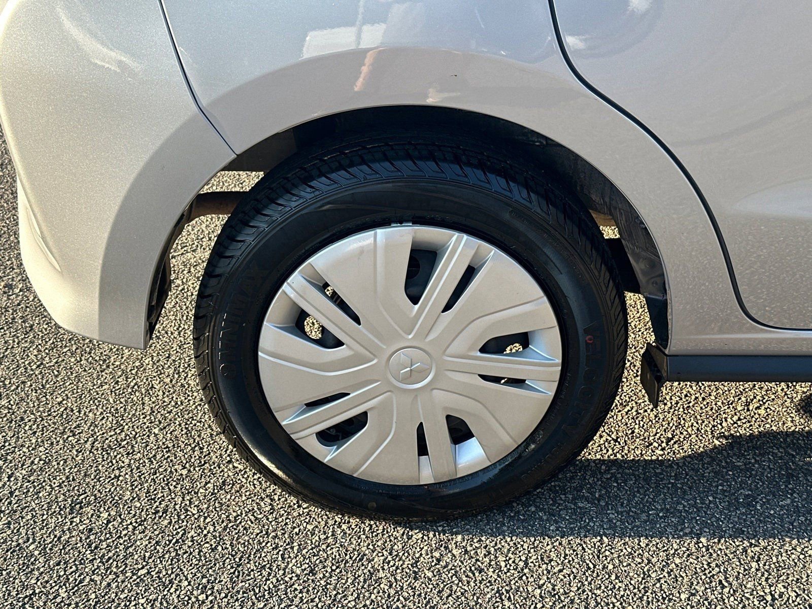 2022 Mitsubishi Mirage ES