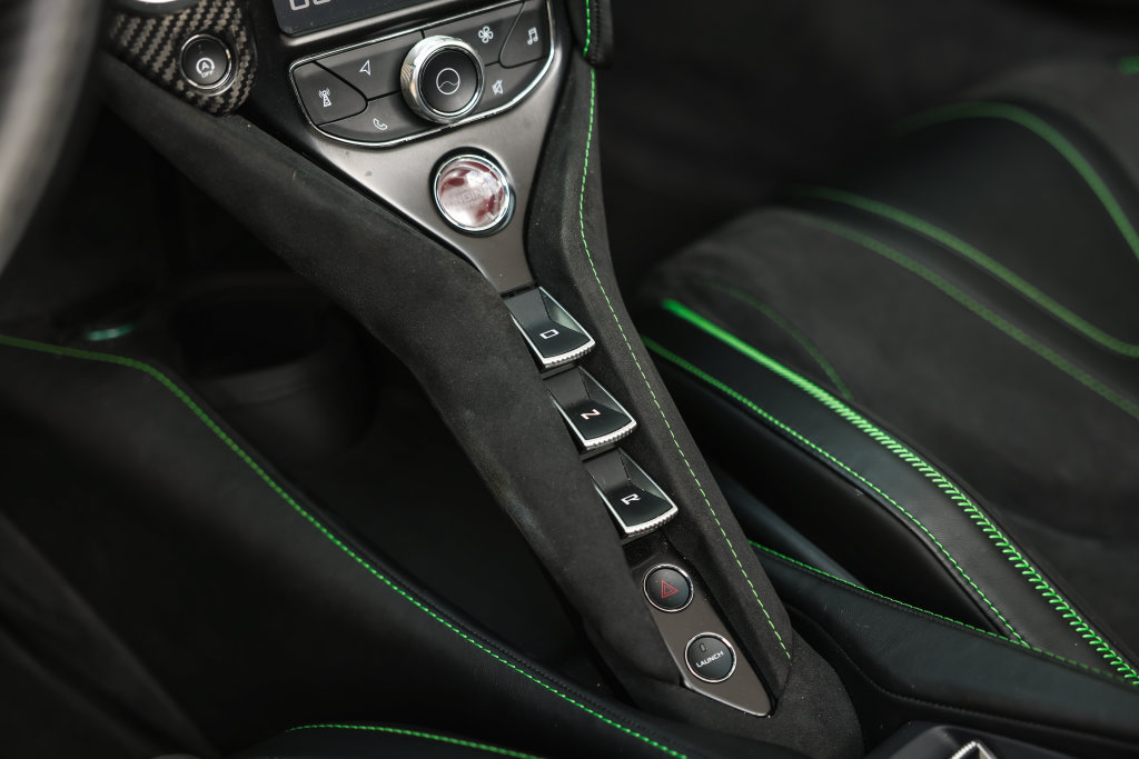 Used 2022 McLaren 720S Performance photo 28