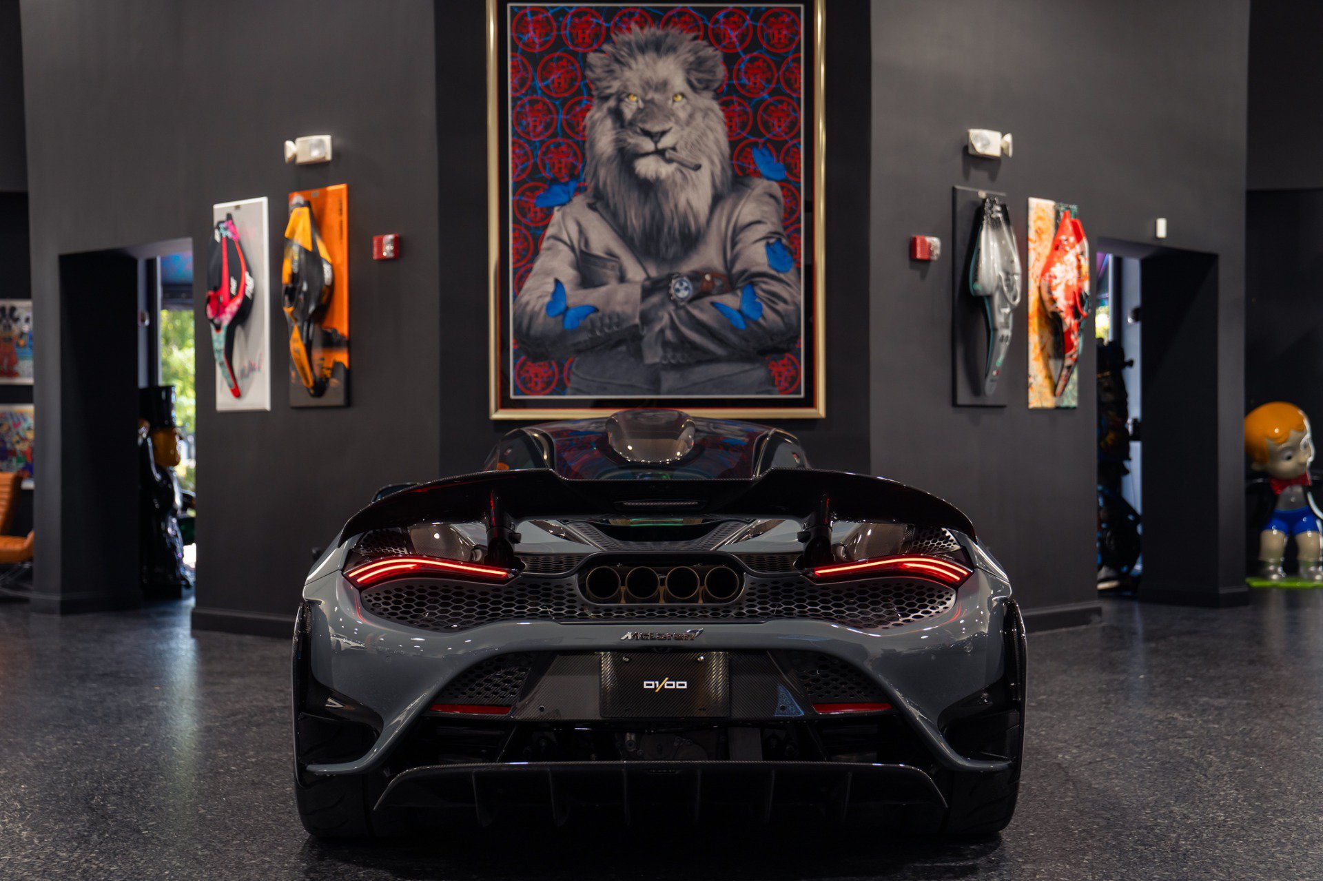 Used 2021 McLaren 765LT photo 6