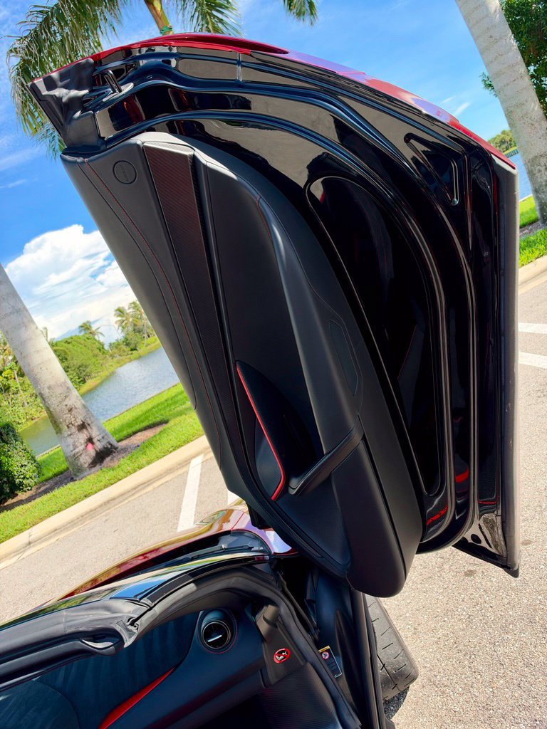 Used 2020 McLaren 720S Spider photo 22