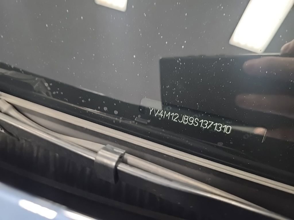 2025 Volvo Xc90 B5 Plus