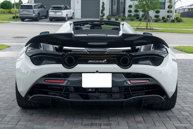Used 2020 McLaren 720S Performance photo 7