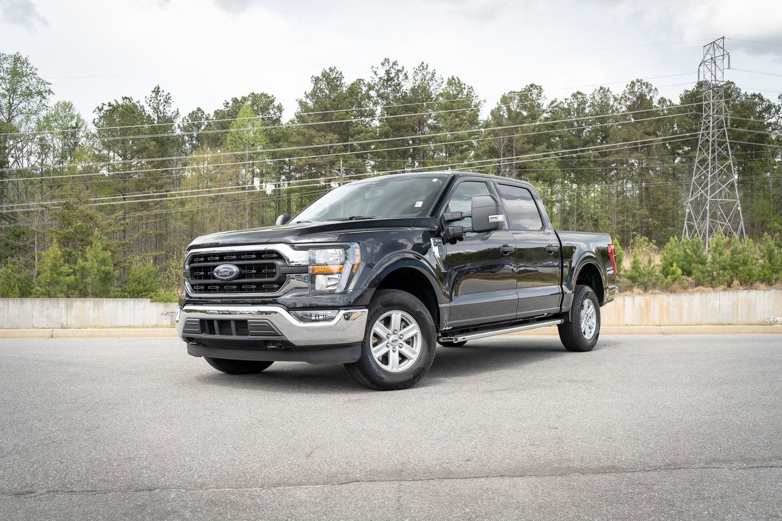 Used 2023 Ford F150 XLT w/ Equipment Group 301A Mid