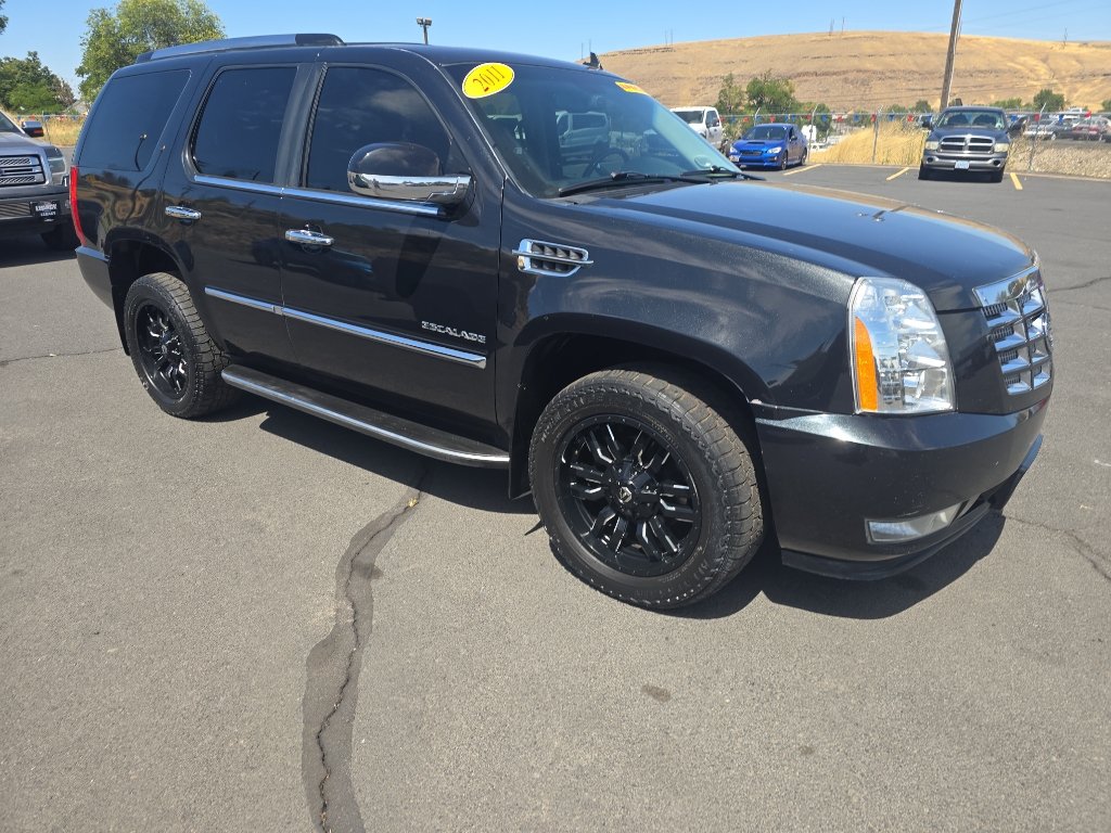 Used 2011 Cadillac Escalade Luxury